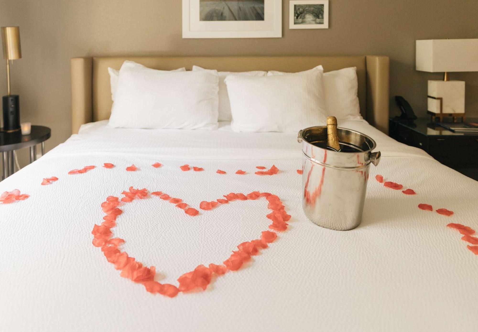 The Bluff Hotel Savannah, Tapestry Collection By Hilton エクステリア 写真
