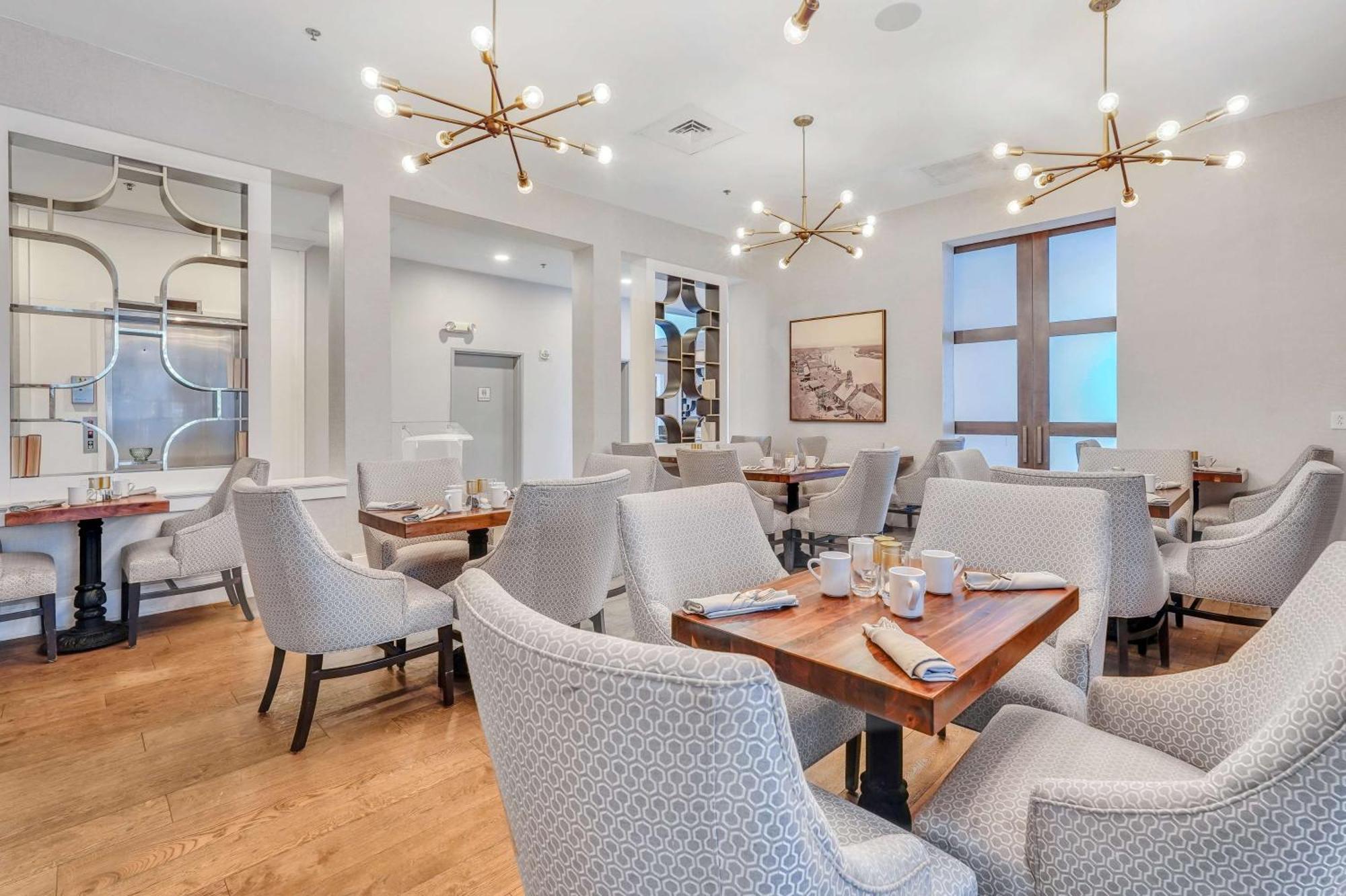 The Bluff Hotel Savannah, Tapestry Collection By Hilton エクステリア 写真
